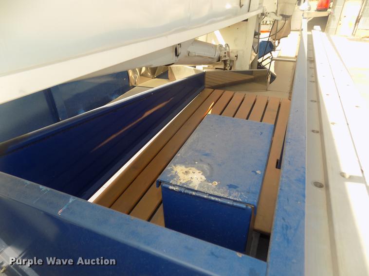 image for item DD2815 1989 Pierce Arrow bucket fire truck