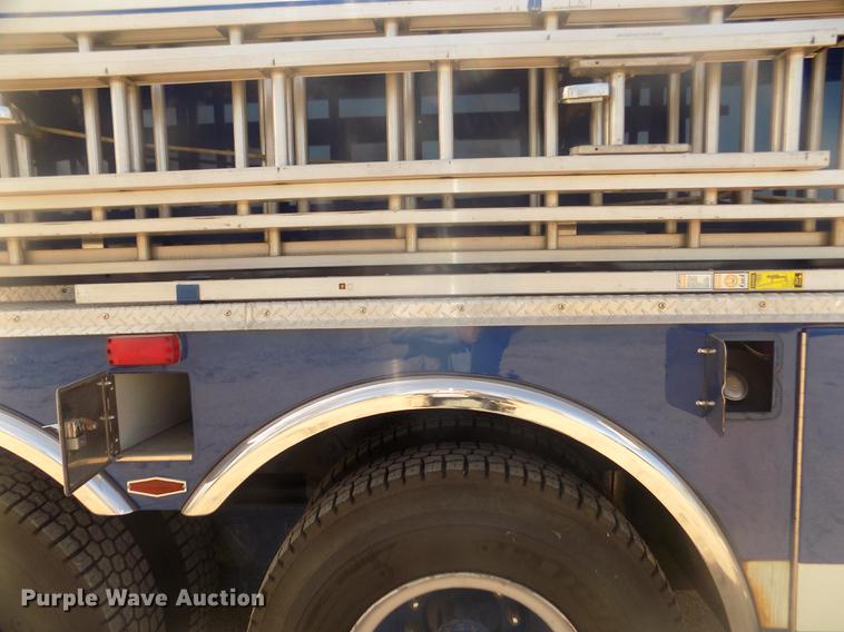 image for item DD2815 1989 Pierce Arrow bucket fire truck