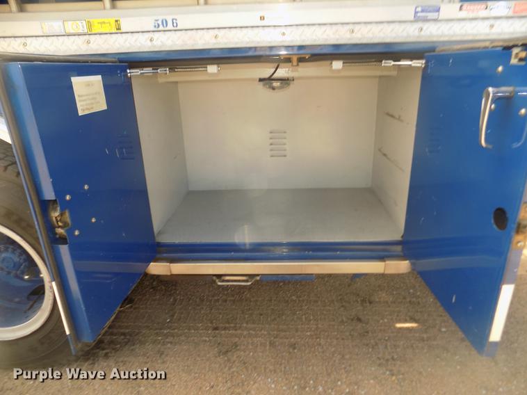 image for item DD2815 1989 Pierce Arrow bucket fire truck