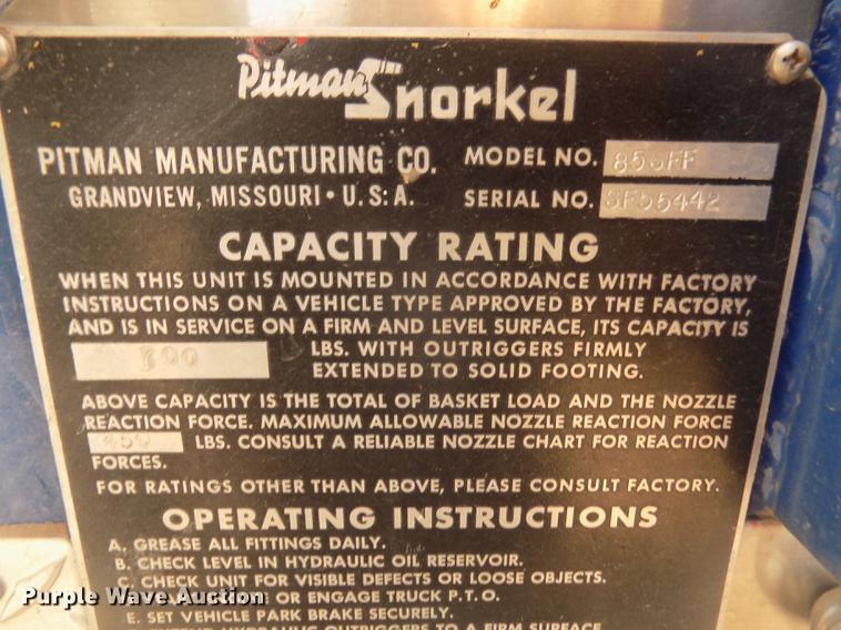 image for item DD2815 1989 Pierce Arrow bucket fire truck