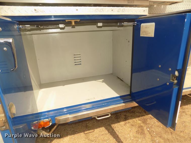 image for item DD2815 1989 Pierce Arrow bucket fire truck