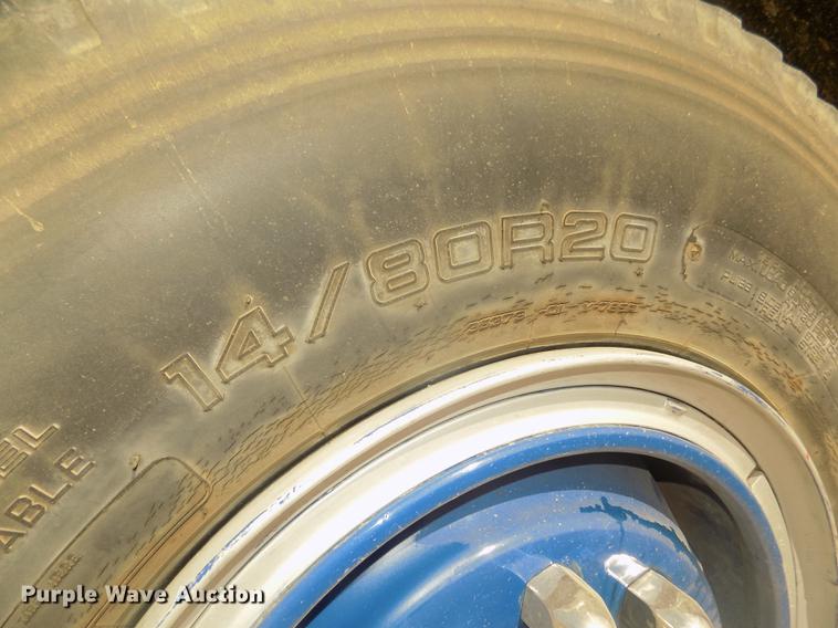 image for item DD2815 1989 Pierce Arrow bucket fire truck