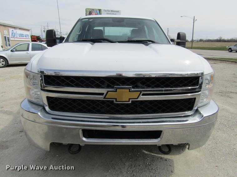 image for item DD7428 2014 Chevrolet Silverado 2500HD Crew Cab utility bed pickup truck