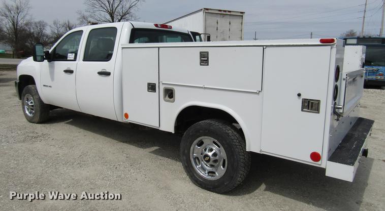 image for item DD7428 2014 Chevrolet Silverado 2500HD Crew Cab utility bed pickup truck