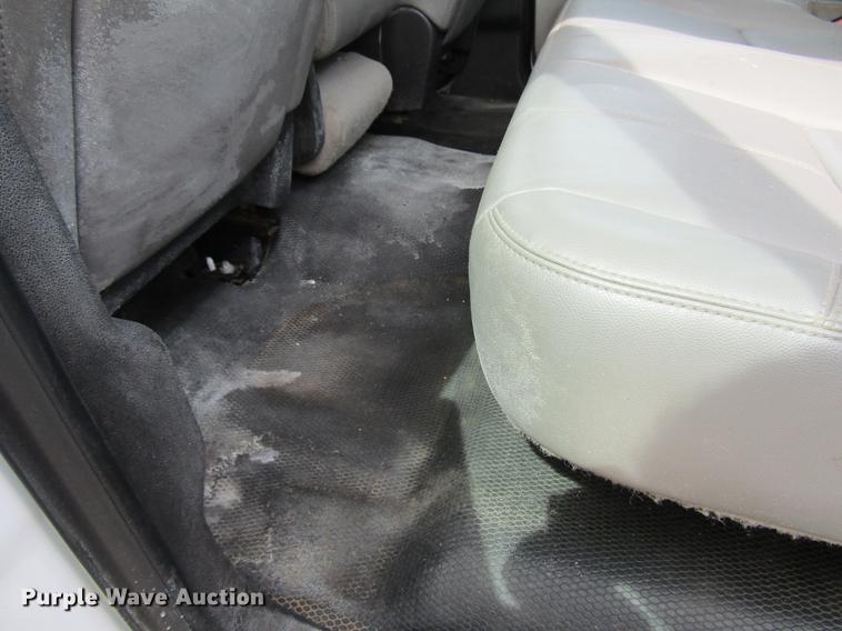 image for item DD7428 2014 Chevrolet Silverado 2500HD Crew Cab utility bed pickup truck