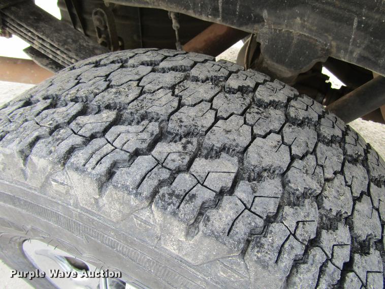 image for item DD7428 2014 Chevrolet Silverado 2500HD Crew Cab utility bed pickup truck