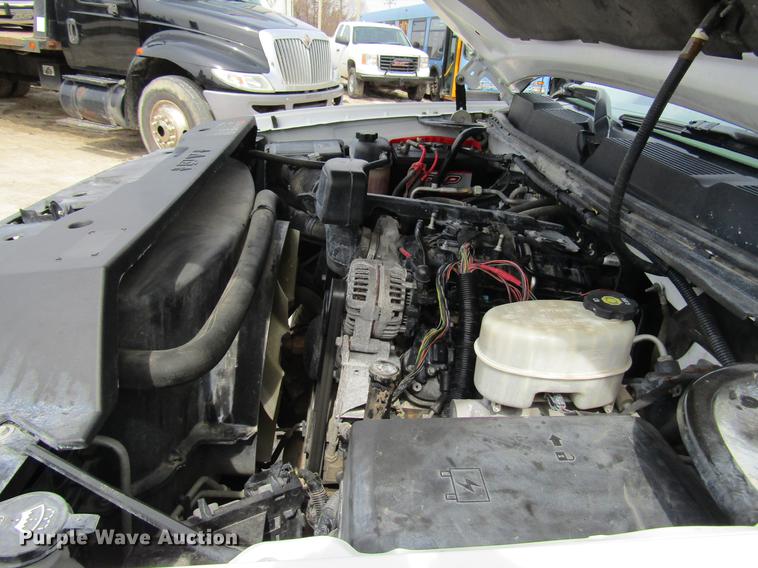 image for item DD7428 2014 Chevrolet Silverado 2500HD Crew Cab utility bed pickup truck