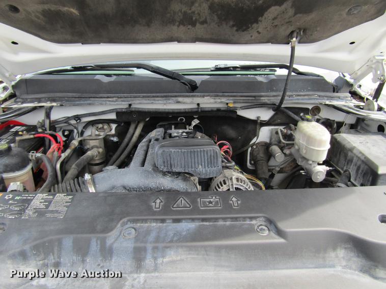 image for item DD7428 2014 Chevrolet Silverado 2500HD Crew Cab utility bed pickup truck