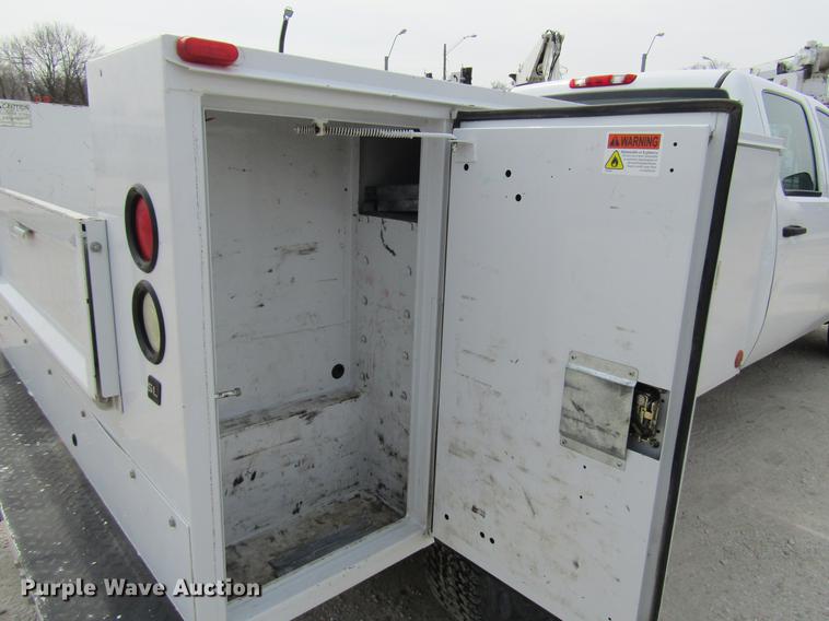 image for item DD7428 2014 Chevrolet Silverado 2500HD Crew Cab utility bed pickup truck