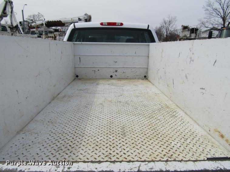 image for item DD7428 2014 Chevrolet Silverado 2500HD Crew Cab utility bed pickup truck