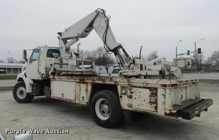 image for item DD7429 1998 Ford L8513 Louisville 113 service truck with crane