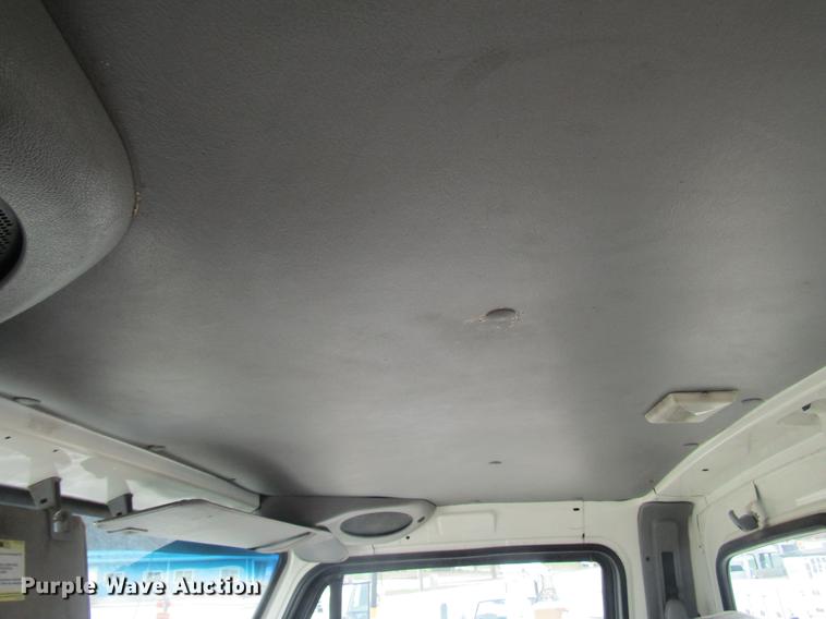 image for item DD7429 1998 Ford L8513 Louisville 113 service truck with crane