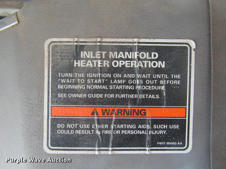 image for item DD7429 1998 Ford L8513 Louisville 113 service truck with crane