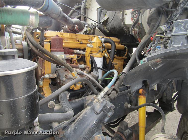 image for item DD7429 1998 Ford L8513 Louisville 113 service truck with crane