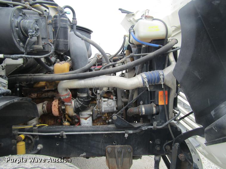 image for item DD7429 1998 Ford L8513 Louisville 113 service truck with crane