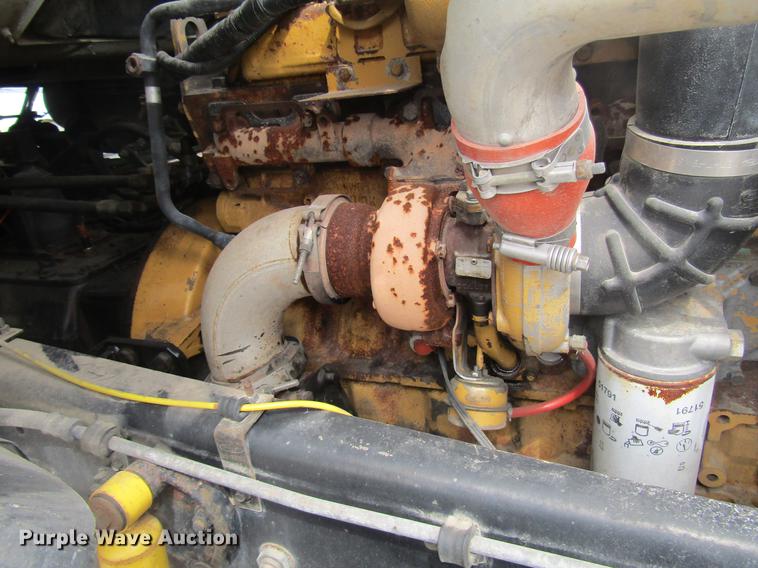 image for item DD7429 1998 Ford L8513 Louisville 113 service truck with crane