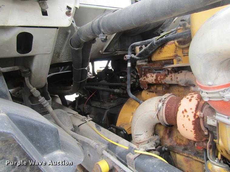 image for item DD7429 1998 Ford L8513 Louisville 113 service truck with crane