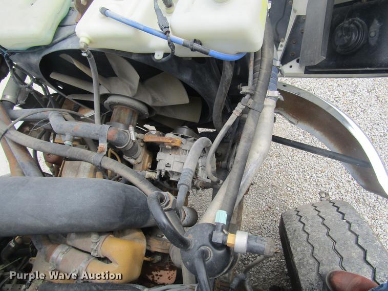 image for item DD7429 1998 Ford L8513 Louisville 113 service truck with crane