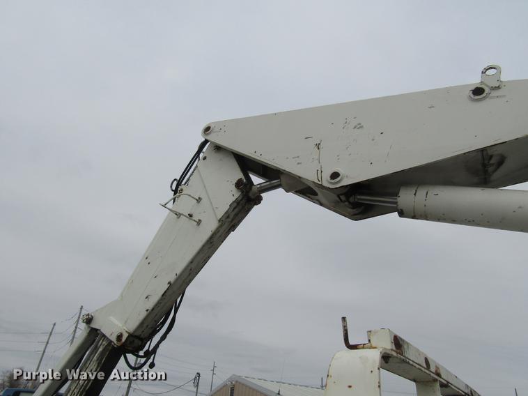 image for item DD7429 1998 Ford L8513 Louisville 113 service truck with crane