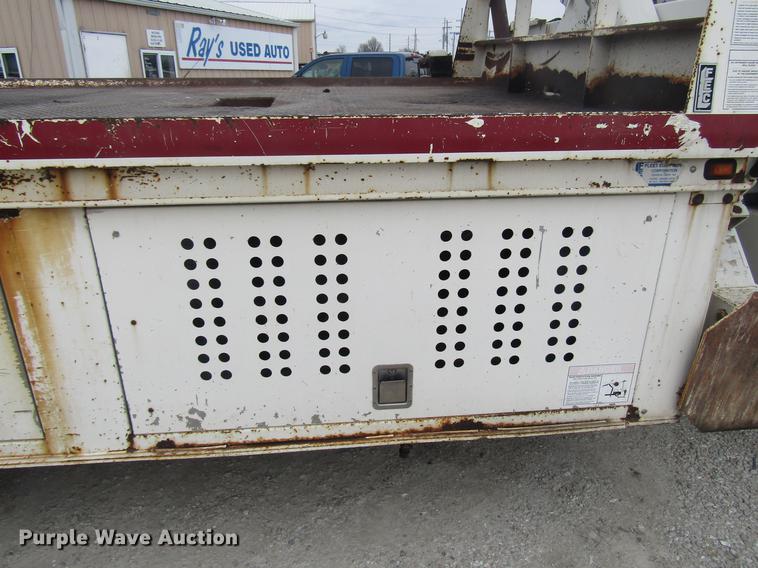 image for item DD7429 1998 Ford L8513 Louisville 113 service truck with crane