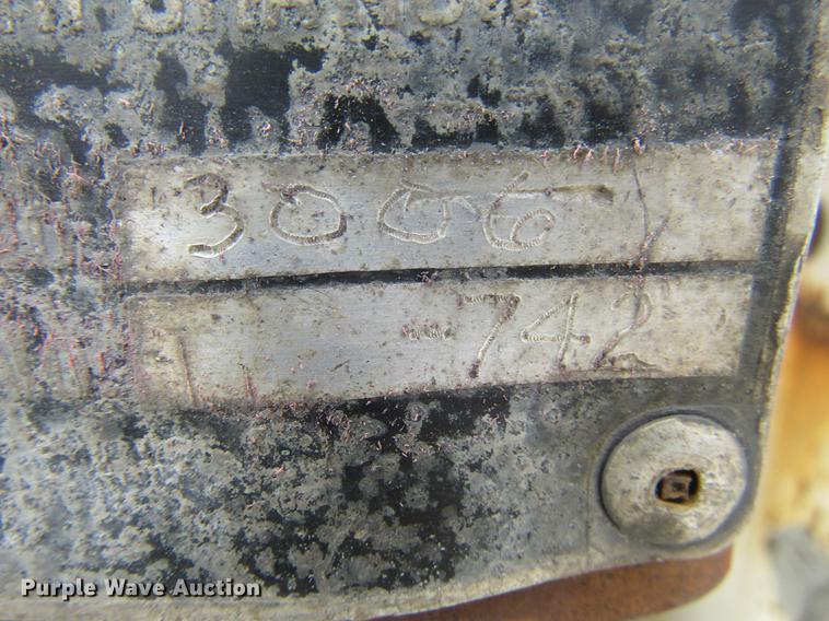 image for item DD7429 1998 Ford L8513 Louisville 113 service truck with crane