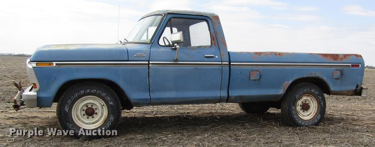 image for item DD8754 1978 Ford F250 pickup truck