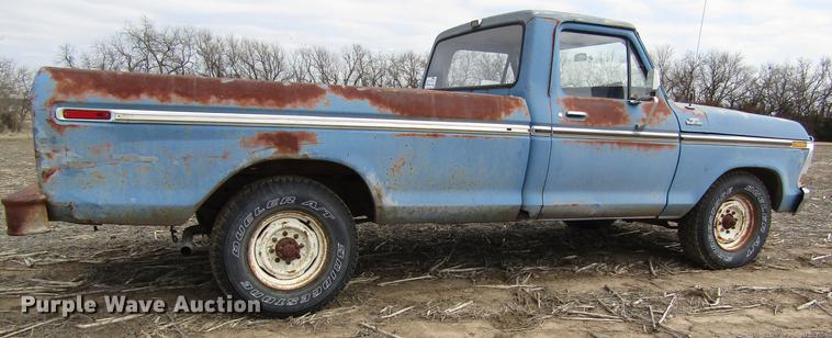image for item DD8754 1978 Ford F250 pickup truck