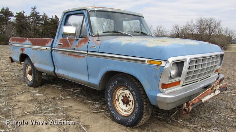 image for item DD8754 1978 Ford F250 pickup truck