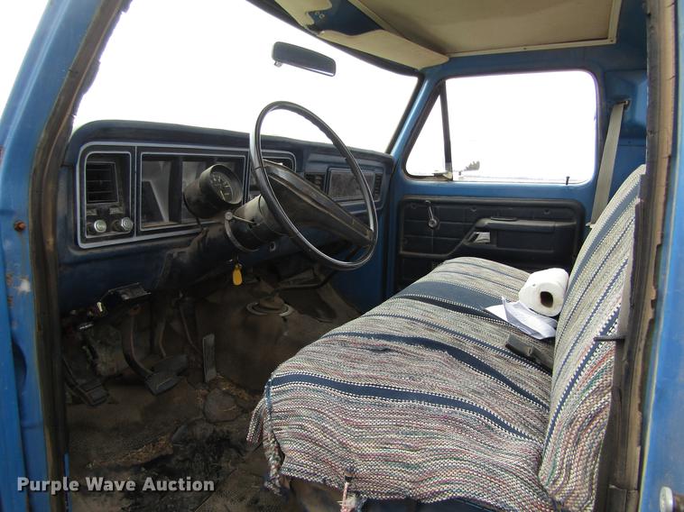 image for item DD8754 1978 Ford F250 pickup truck