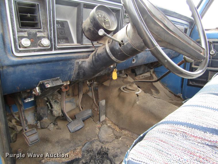 image for item DD8754 1978 Ford F250 pickup truck