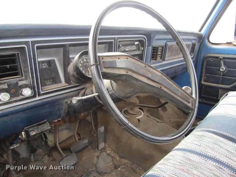 image for item DD8754 1978 Ford F250 pickup truck