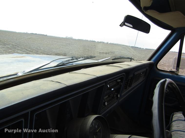 image for item DD8754 1978 Ford F250 pickup truck