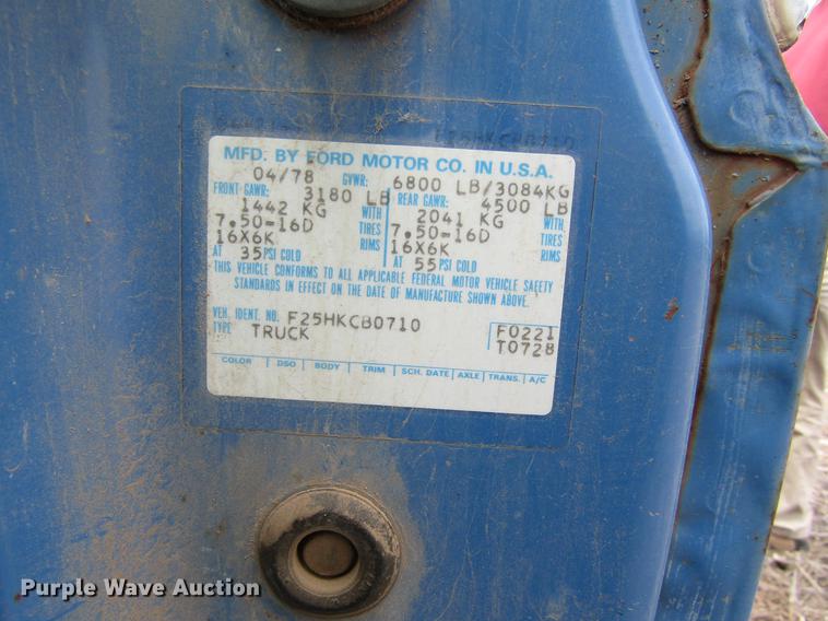 image for item DD8754 1978 Ford F250 pickup truck