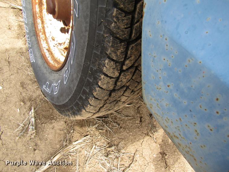 image for item DD8754 1978 Ford F250 pickup truck