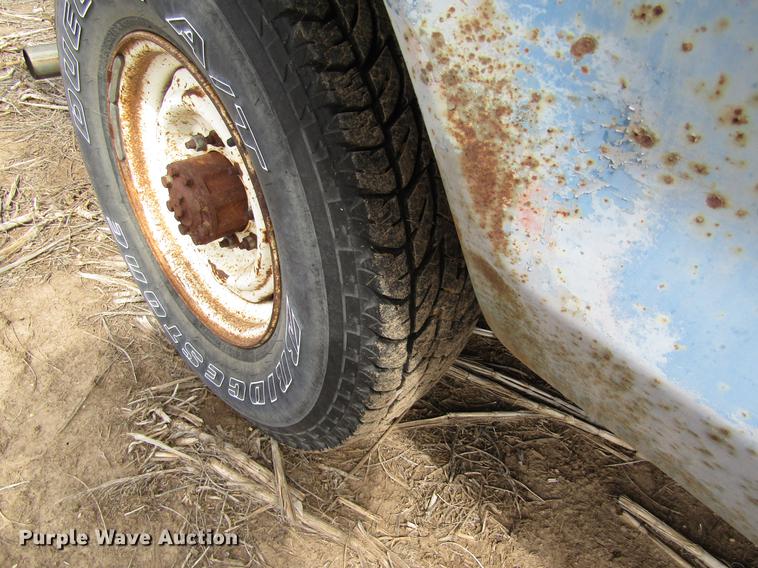 image for item DD8754 1978 Ford F250 pickup truck