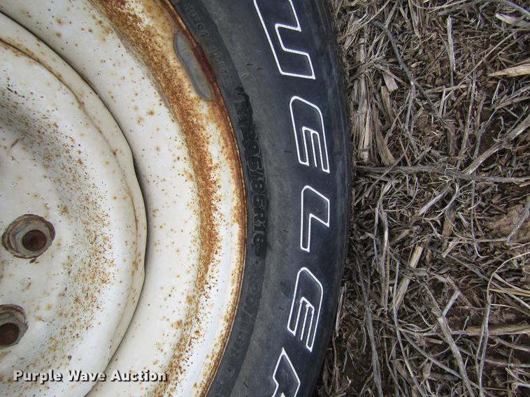 image for item DD8754 1978 Ford F250 pickup truck