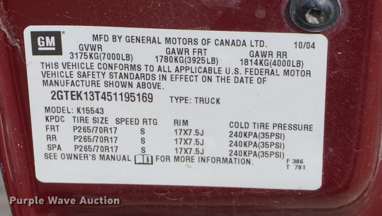 image for item DE3212 2005 GMC Sierra 1500 Crew Cab pickup truck