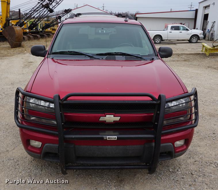 image for item DE3216 2004 Chevrolet TrailBlazer EXT SUV