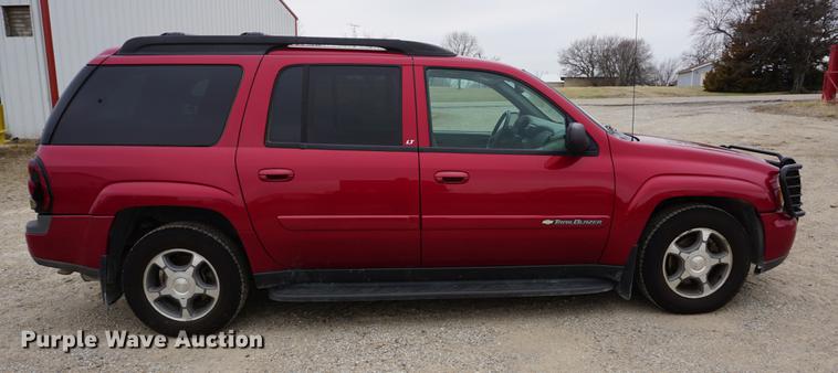image for item DE3216 2004 Chevrolet TrailBlazer EXT SUV