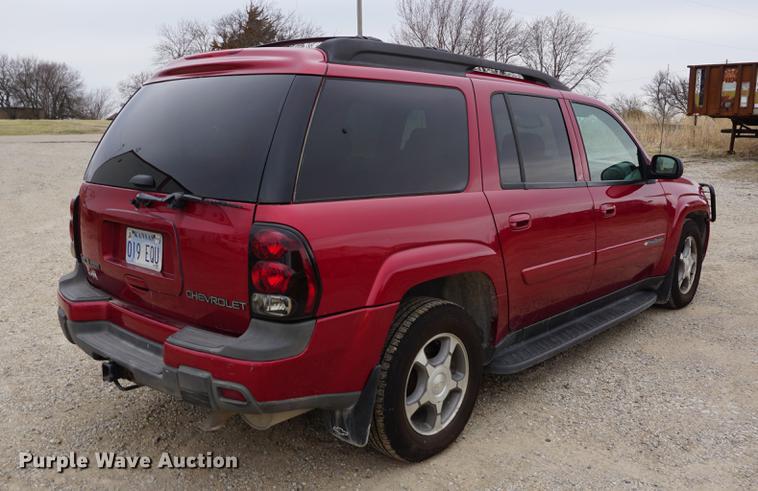 image for item DE3216 2004 Chevrolet TrailBlazer EXT SUV