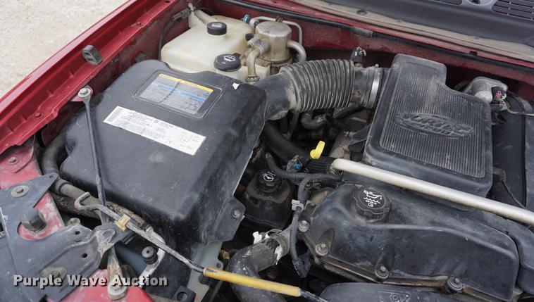 image for item DE3216 2004 Chevrolet TrailBlazer EXT SUV