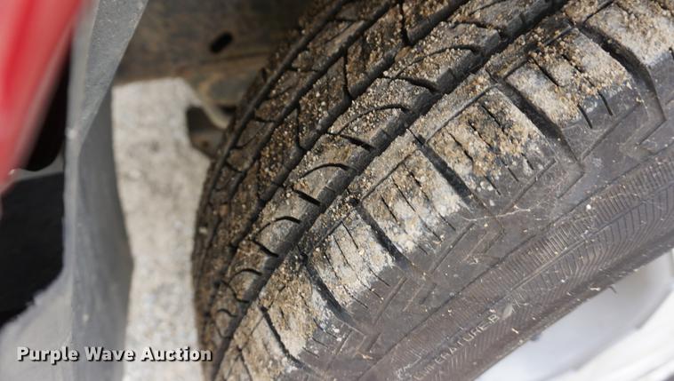 image for item DE3216 2004 Chevrolet TrailBlazer EXT SUV