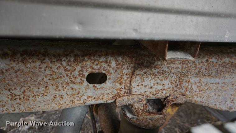 image for item DE3217 1999 Chevrolet Silverado 1500 pickup truck