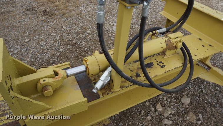 image for item DE3239 Shop built log splitter