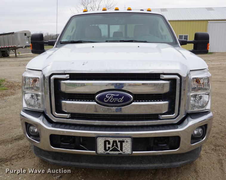 image for item DE3253 2013 Ford F350 Super Duty Lariat Crew Cab pickup truck