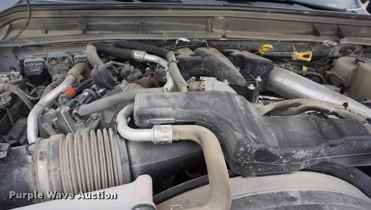 image for item DE3253 2013 Ford F350 Super Duty Lariat Crew Cab pickup truck