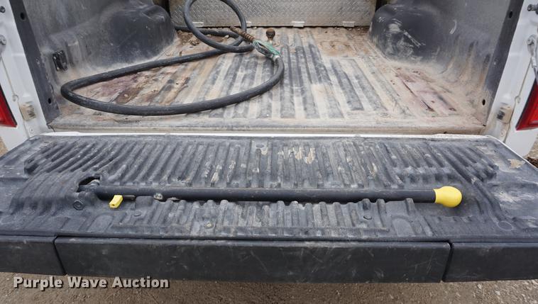 image for item DE3253 2013 Ford F350 Super Duty Lariat Crew Cab pickup truck