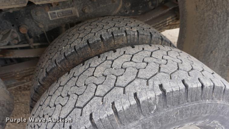 image for item DE3253 2013 Ford F350 Super Duty Lariat Crew Cab pickup truck