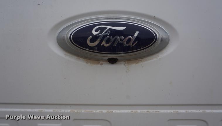 image for item DE3253 2013 Ford F350 Super Duty Lariat Crew Cab pickup truck