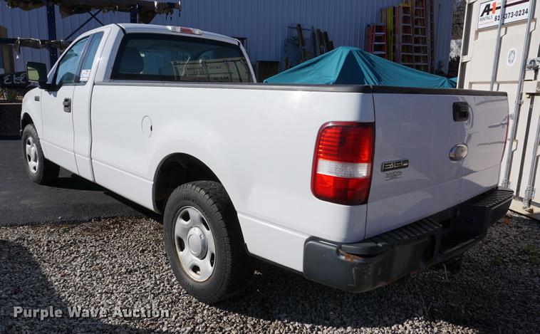 image for item DE3263 2006 Ford F150 pickup truck